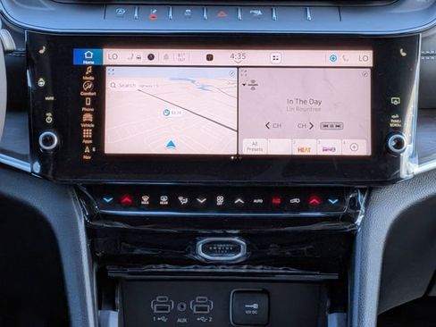 New 2026 Jeep Grand Cherokee Limited AWD/4WD image 17