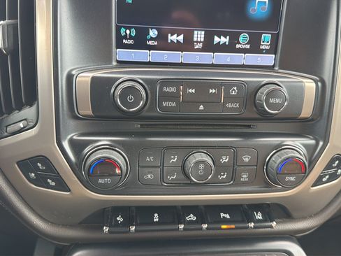 Used 2019 GMC Sierra 2500 Denali AWD/4WD image 18