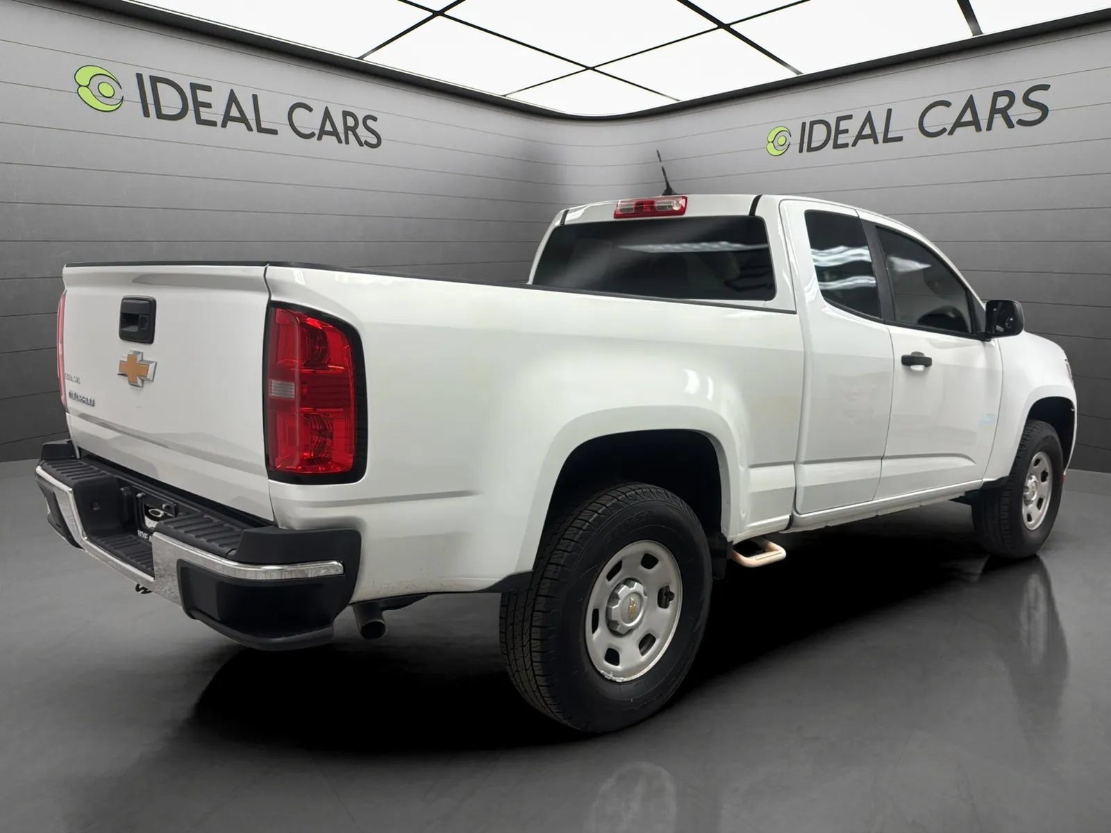 Used 2019 Chevrolet Colorado W/T w/ WT Convenience Package RWD image 5