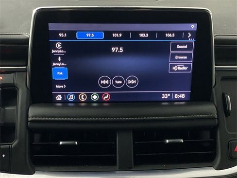 Used 2021 GMC Yukon XL SLT image 12