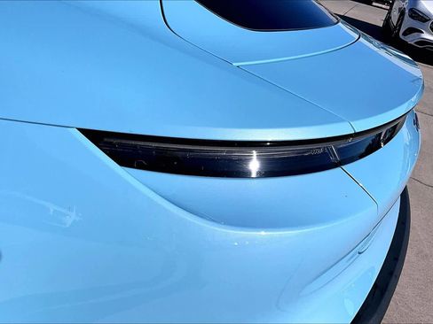 Used 2023 Porsche Taycan image 28