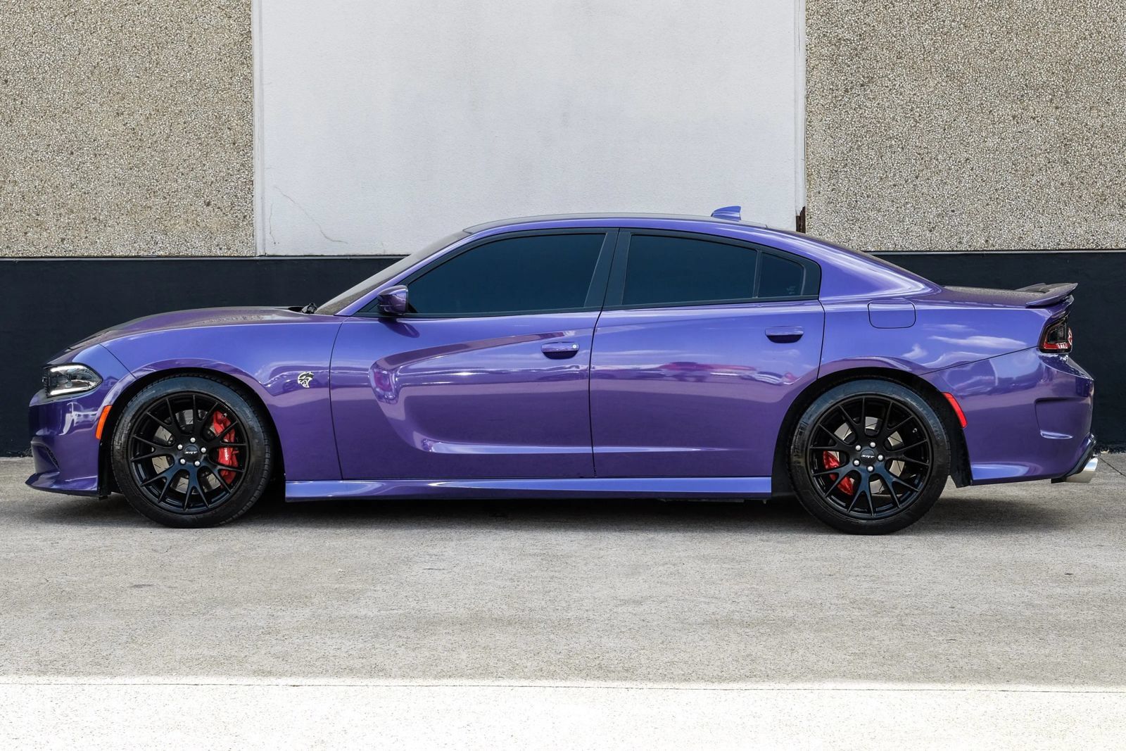 Used 2016 Dodge Charger SRT Hellcat w/ Harman/Kardon Audio Group RWD image 10
