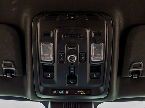 Used 2023 GMC Yukon Denali Ultimate image 29