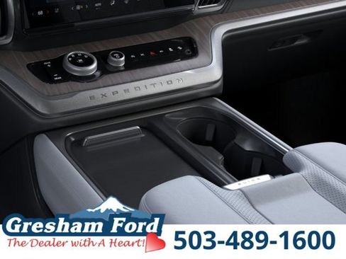 New 2026 Ford Expedition Platinum image 17