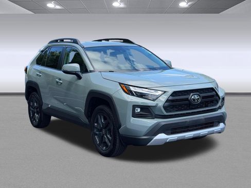 Used 2022 Toyota RAV4 Adventure AWD/4WD image 7