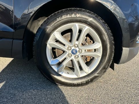 Used 2019 Ford Edge SEL w/ Equipment Group 201A image 5