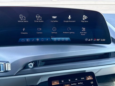 Used 2026 Cadillac Vistiq Luxury image 31