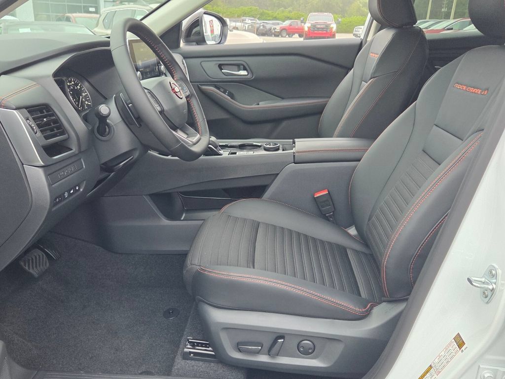 New 2026 Nissan Rogue SV AWD/4WD image 3