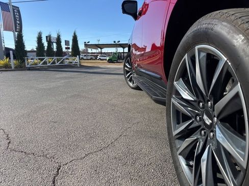 Used 2024 Cadillac Escalade Sport Platinum image 21