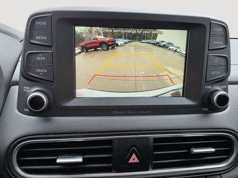 Used 2021 Hyundai Kona SEL w/ Cargo Package image 17