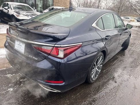 Used 2023 Lexus ES 350 w/ Premium Package image 4