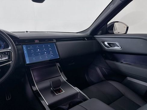 Used 2026 Land Rover Range Rover Velar Dynamic SE AWD/4WD image 26