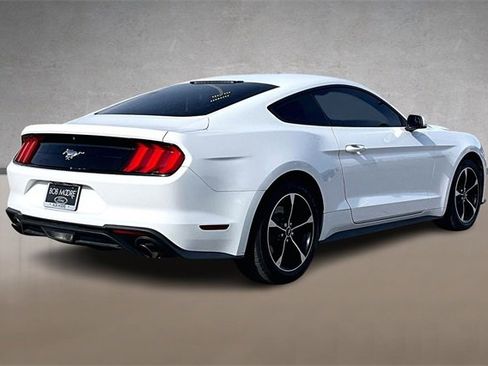 Used 2018 Ford Mustang Coupe image 2
