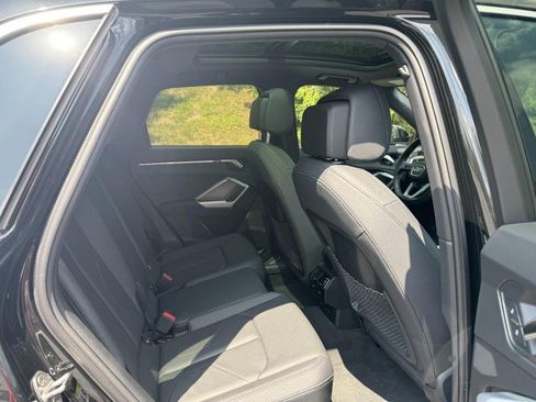 Used 2024 Audi Q3 2.0T Premium Plus w/ Premium Plus Package image 10