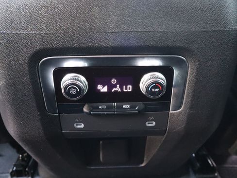 Used 2023 GMC Yukon SLT RWD image 27
