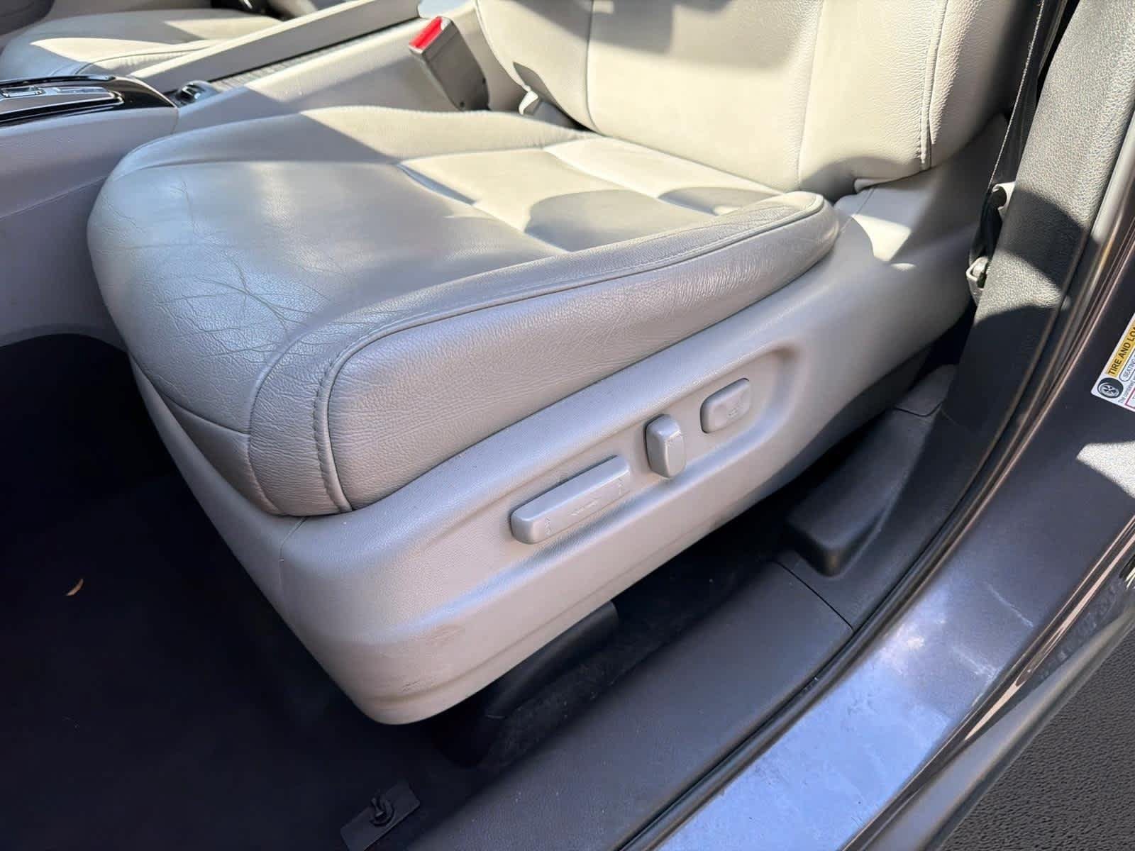 Used 2019 Honda Pilot Touring image 16