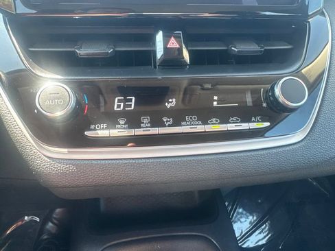 Used 2024 Toyota Corolla LE FWD image 15
