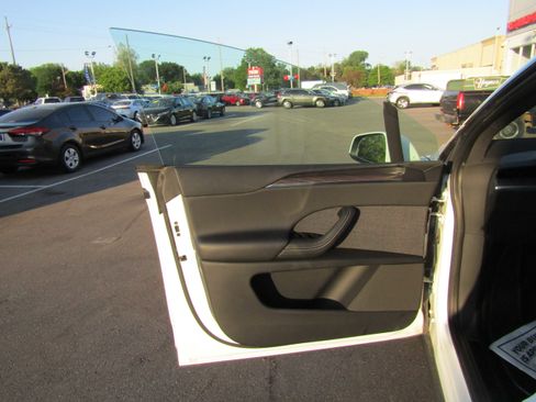 Used 2023 Tesla Model X AWD/4WD image 8