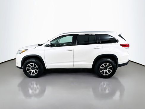 Used 2017 Toyota Highlander XLE AWD/4WD image 8