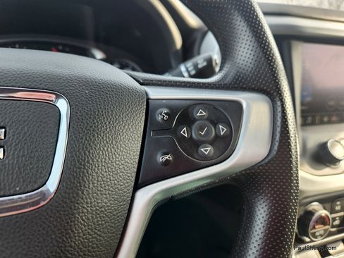 Used 2023 GMC Acadia SLE w/ Driver Convenience Package image 36