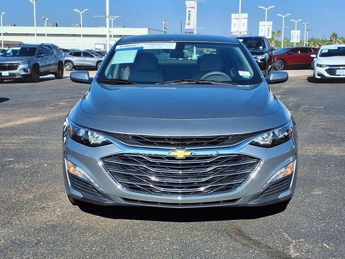 Used 2024 Chevrolet Malibu LT FWD image 2