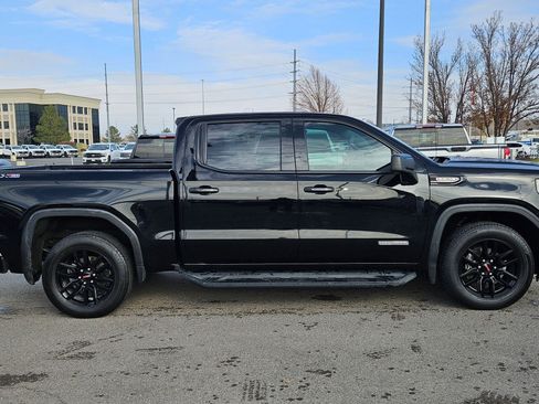 Used 2022 GMC Sierra 1500 Elevation w/ X31 Off-Road Package image 2