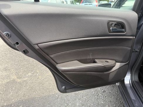Used 2017 Acura ILX FWD image 23