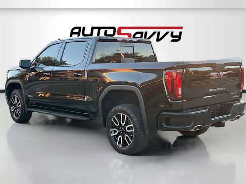 Used 2024 GMC Sierra 1500 AT4 w/ Technology Package image 5
