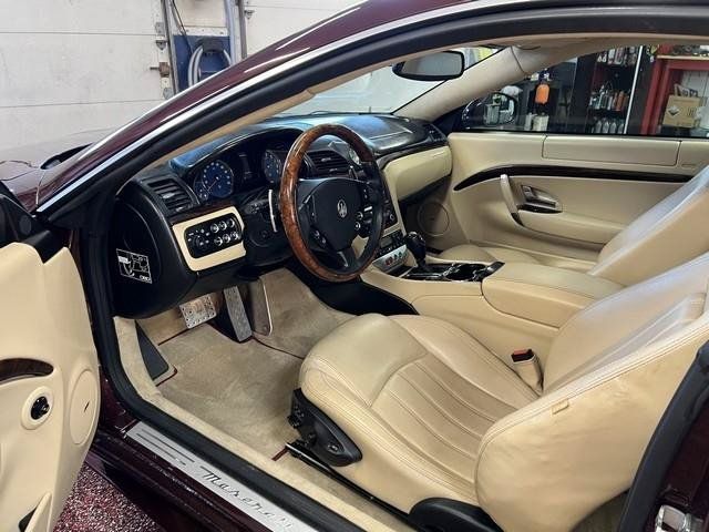 Used 2011 Maserati GranTurismo S RWD image 6