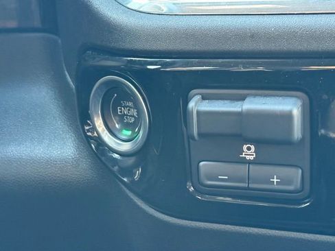 Certified 2024 GMC Sierra 1500 Elevation AWD/4WD image 15