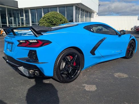 Used 2024 Chevrolet Corvette Stingray Premium Cpe image 4