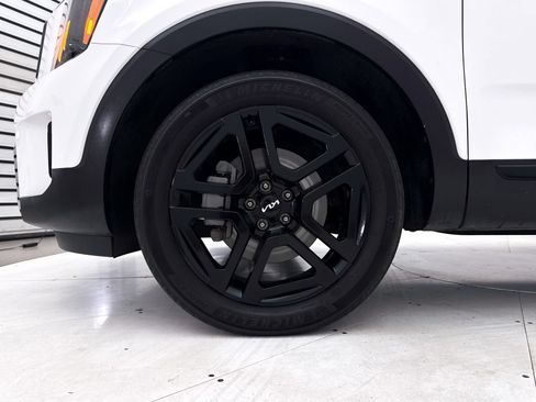 Used 2024 Kia Telluride EX X-Line AWD/4WD image 17