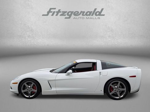 Used 2008 Chevrolet Corvette Coupe w/ Preferred Equipment Group RWD image 3