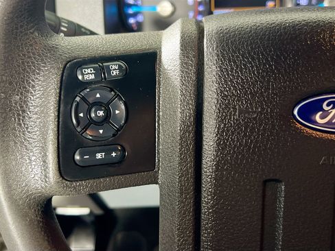 Used 2016 Ford F250 XLT w/ XLT Value Package AWD/4WD image 19