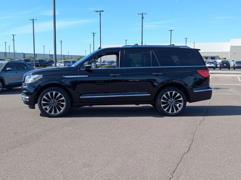 Used 2020 Lincoln Navigator Reserve w/ Cargo Convenience Package image 2