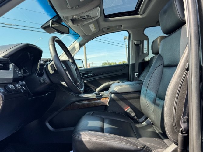 Used 2017 Chevrolet Tahoe LT w/ LT Signature Package AWD/4WD image 19