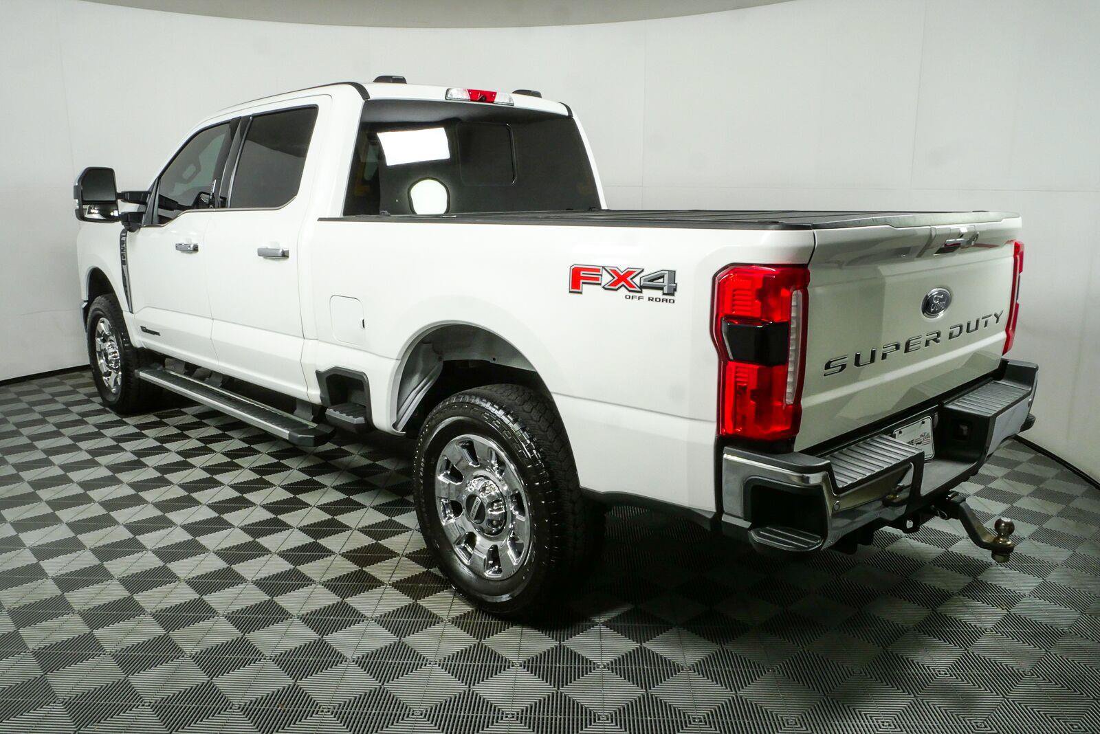 Used 2024 Ford F250 Lariat w/ Chrome Package AWD/4WD image 29