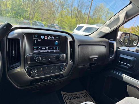 Used 2019 Chevrolet Silverado 1500 LT AWD/4WD image 12