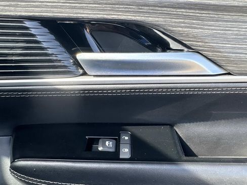 Used 2024 Jeep Wagoneer Series II w/ Flexible Seating Group RWD image 16