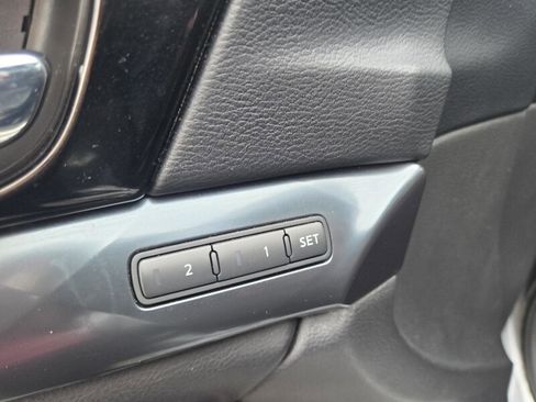 Used 2023 Nissan Maxima SR w/ Sport Mat Group FWD image 24