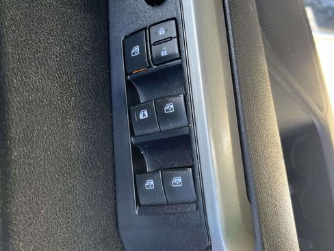 Used 2021 Toyota Tacoma SR5 image 10