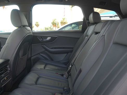 Used 2021 Audi Q7 2.0T Premium Plus w/ Premium Plus Package AWD/4WD image 14