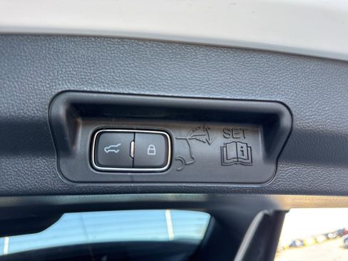 Certified 2023 Ford Explorer XLT w/ Equipment Group 202A image 38