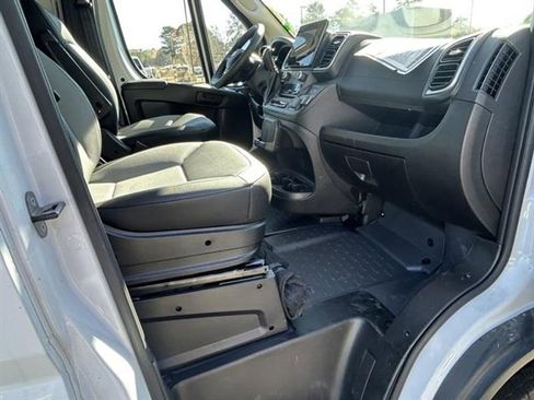 New 2026 RAM ProMaster 2500 w/ Quick Order Package 22G SLT image 18