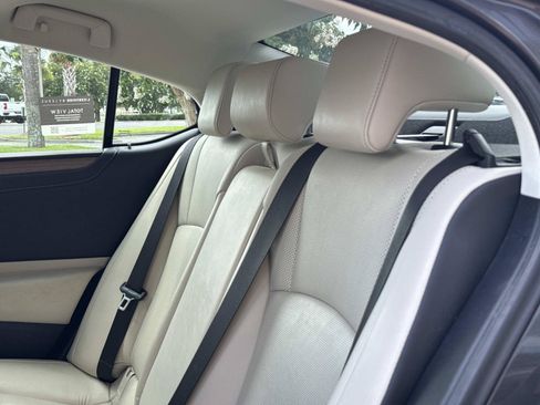 Used 2024 Lexus ES 350 w/ Premium Package FWD image 19
