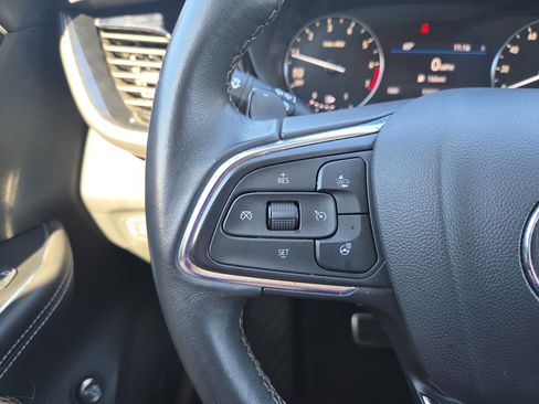 Used 2023 Buick Envision Preferred image 11