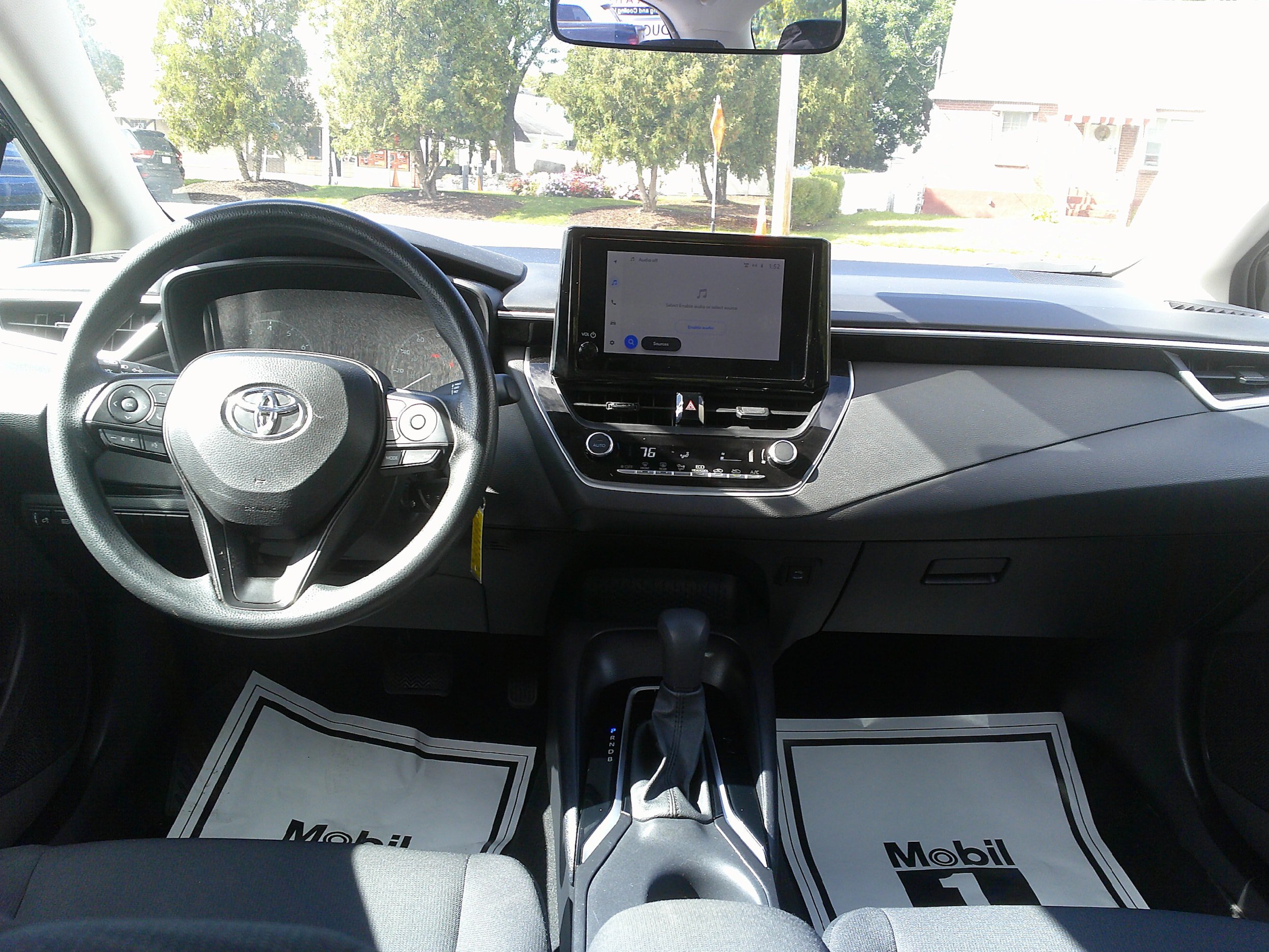 Used 2024 Toyota Corolla LE FWD image 16