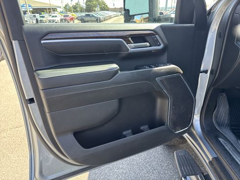 Used 2024 GMC Sierra 3500 SLE w/ SLE Value Package AWD/4WD image 21