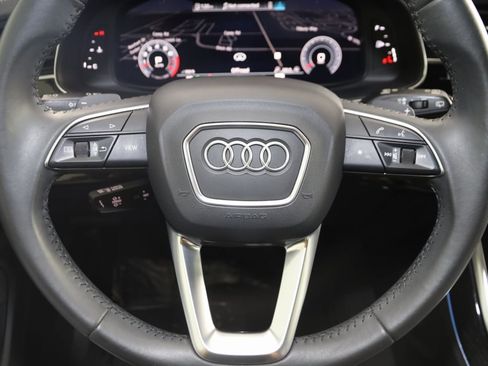 Used 2019 Audi Q8 Prestige image 36