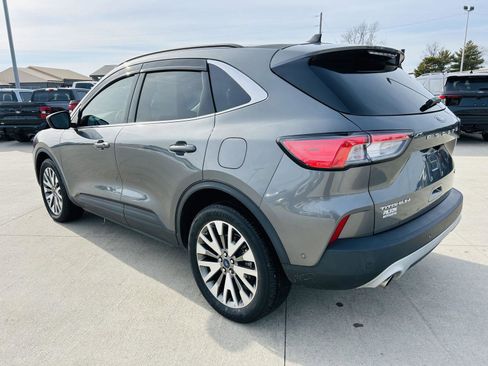 Used 2021 Ford Escape Titanium image 37